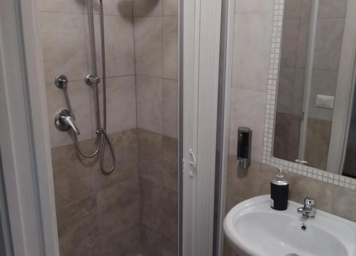 Frühstückspension Catania Airport Room Bagno Privato In Camera Italien